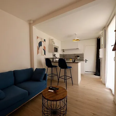 - Independant Avec Cour Lägenhet *