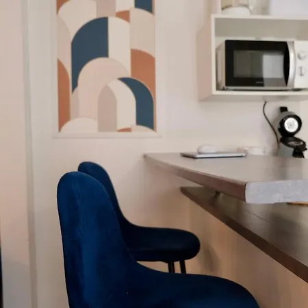 - Independant Avec Cour Apartmán